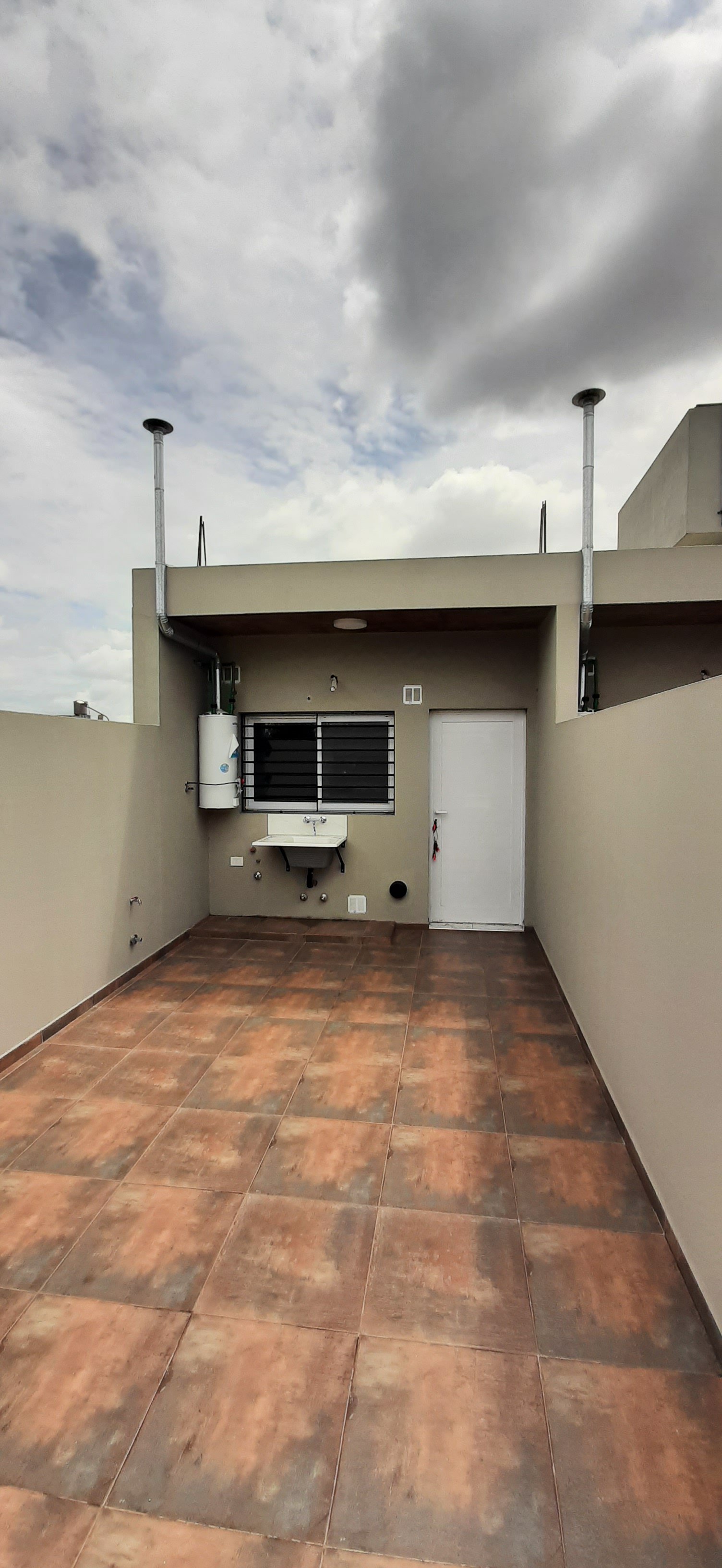 Excelente Departamento sobre 844 - Villa La Florida - 