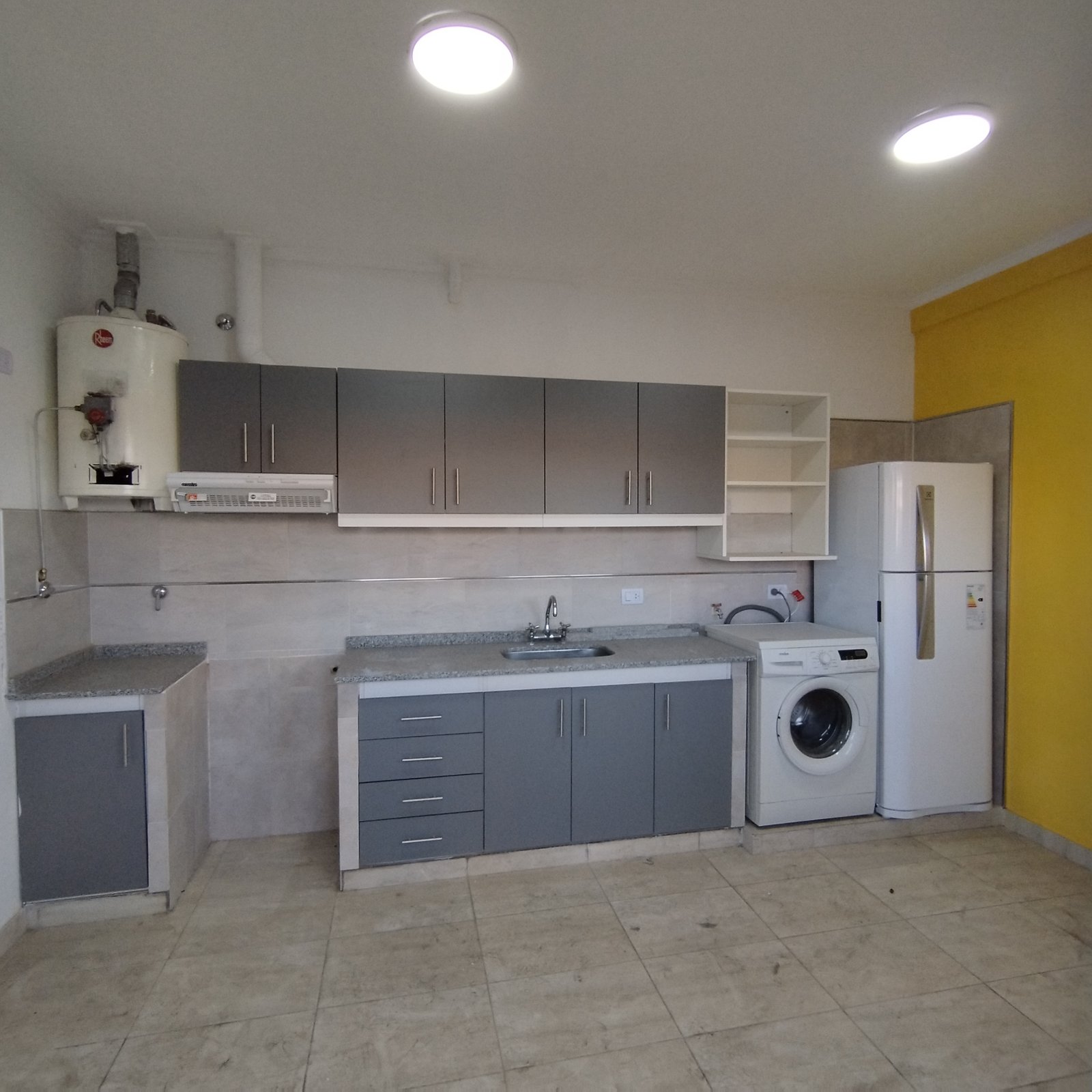 DEPARTAMENTO A MTS DE 844