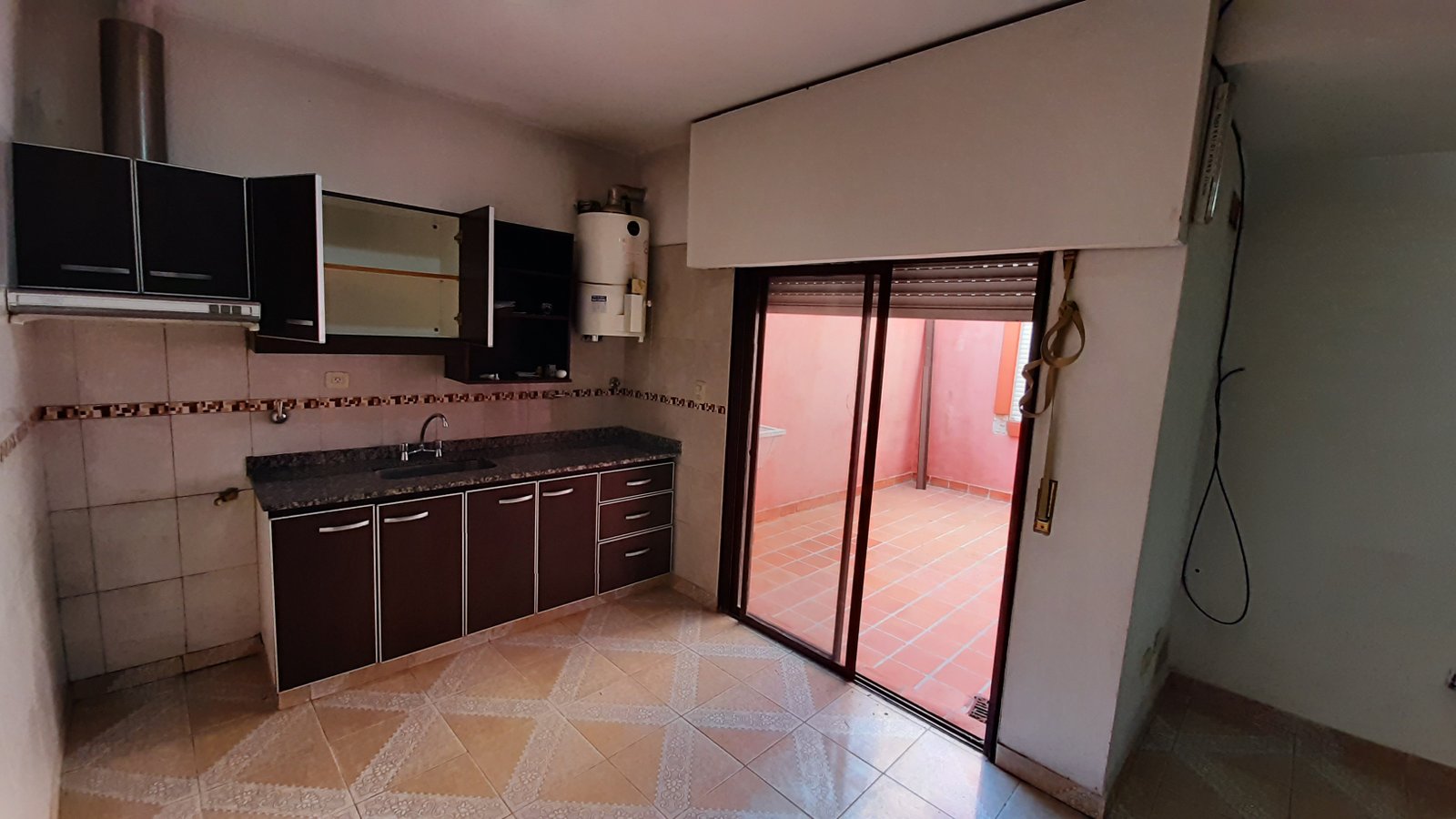 DEPARTAMENTO CENTRICO CON 2 HABITACIONES