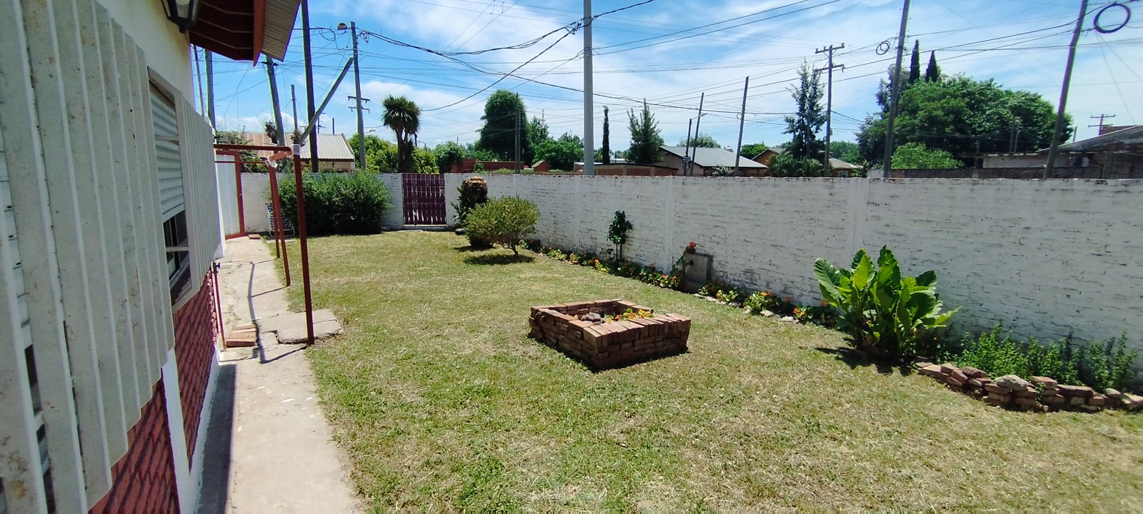 EXCELENTE CASA EN BOSQUES!! NUEVO PRECIO!!