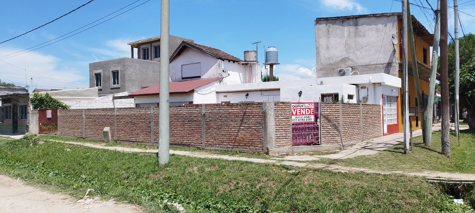 EXCELENTE CASA EN BOSQUES!! NUEVO PRECIO!!