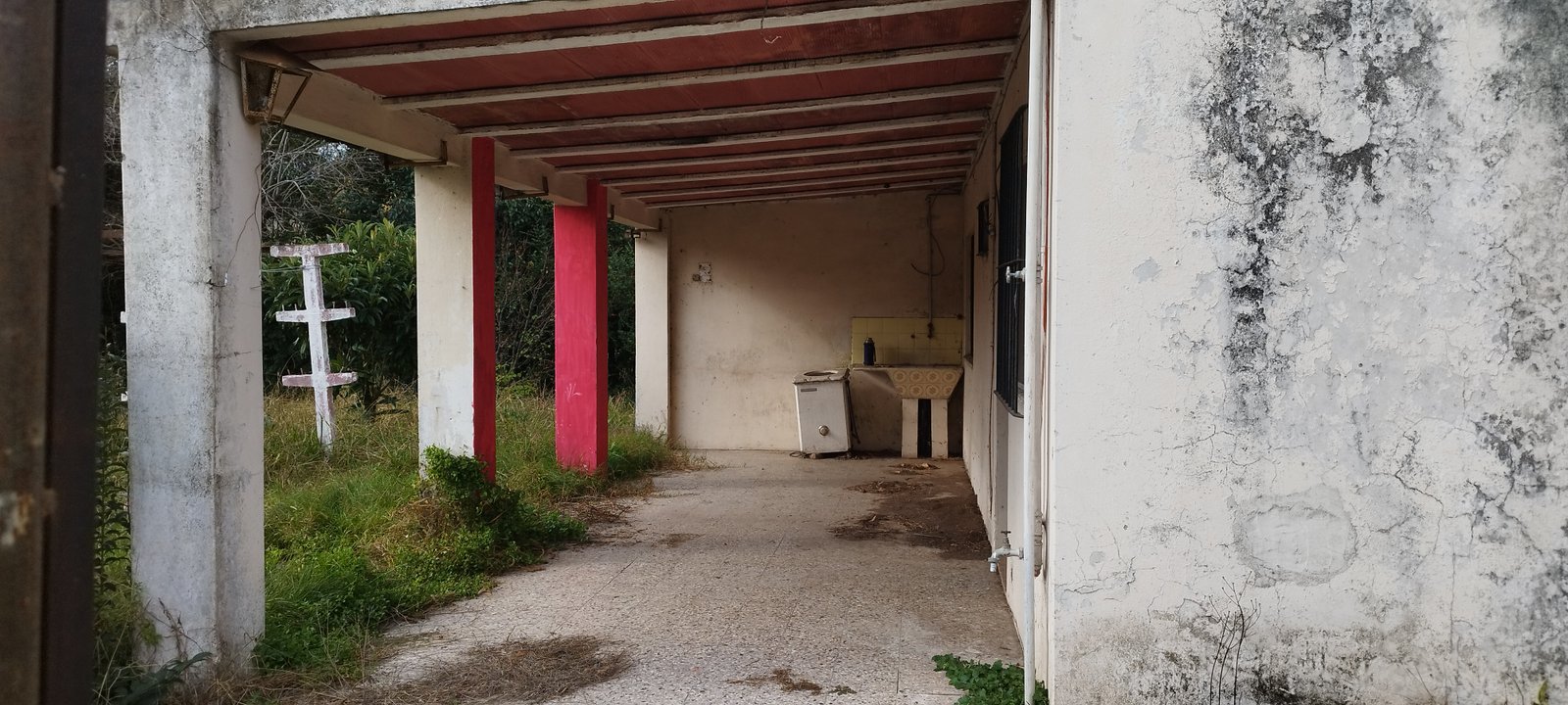 Propiedad con Amplio Terreno a Reciclar