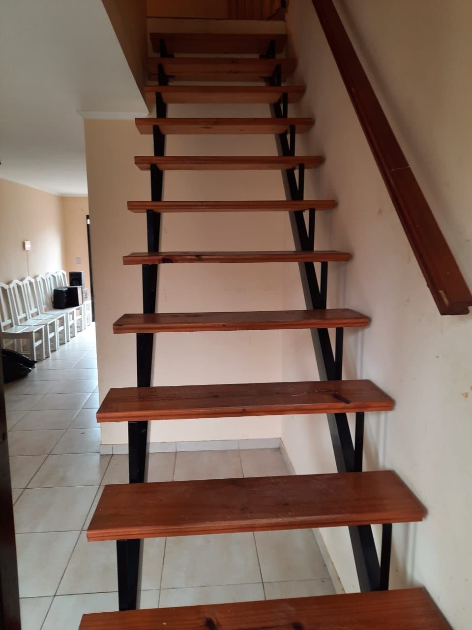 DUPLEX sobre Hacha al 300 en Quilmes Oeste